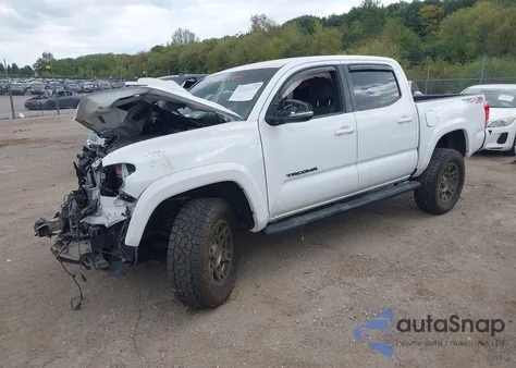 2017 Toyota Tacoma Trd Sport z USA, uszkodzony, nr VIN 5TFCZ5AN6HX091854